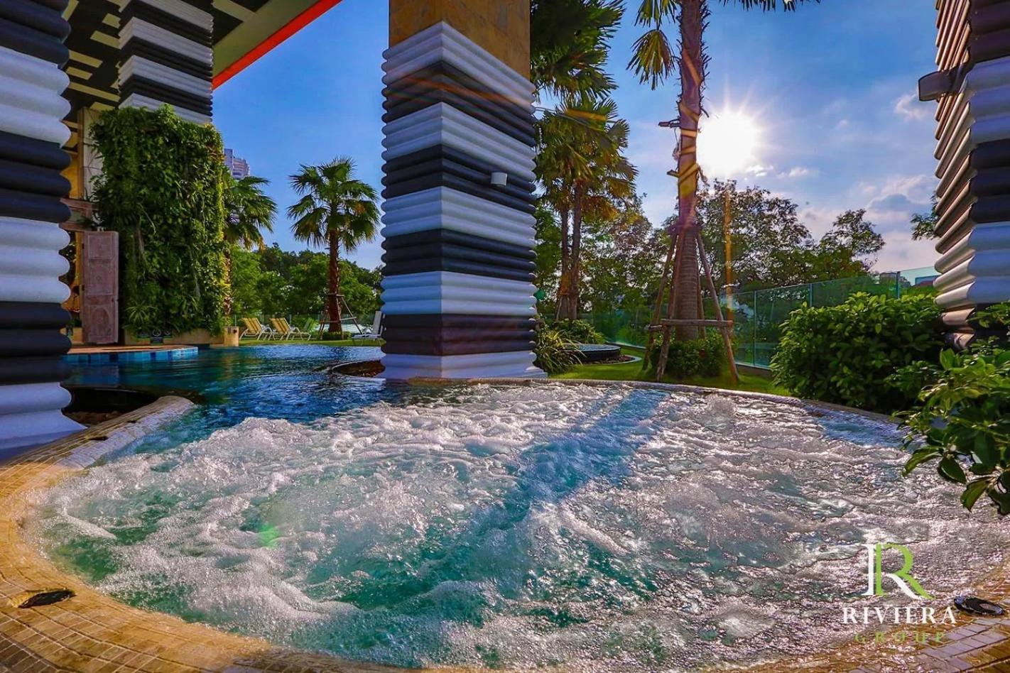 R I V I E R A I I I Jomtien Apartamento *